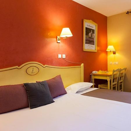 Logis Hotel & Restaurant L'Etape Bouc Bel Air - Gardanne Eksteriør bilde