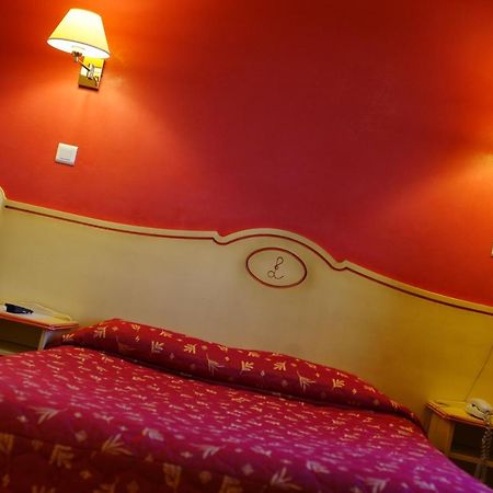Logis Hotel & Restaurant L'Etape Bouc Bel Air - Gardanne Eksteriør bilde