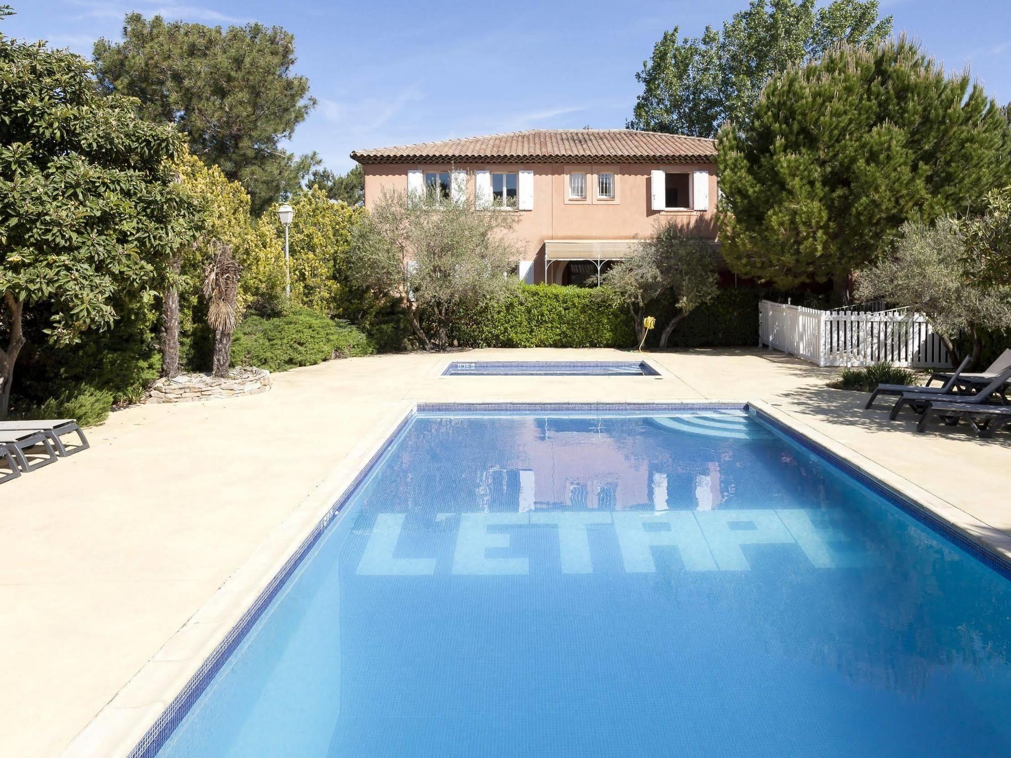 Logis Hotel & Restaurant L'Etape Bouc Bel Air - Gardanne Eksteriør bilde
